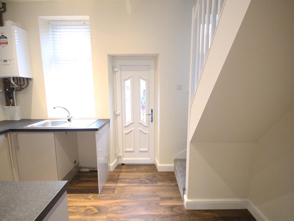 2 bedroom mid terrace house To Let in Earby - 2017-02-25 11.14.15.jpg